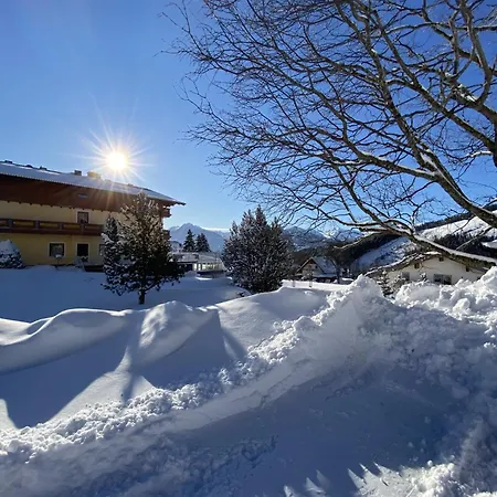 Pfeffermühle Hotel 4*